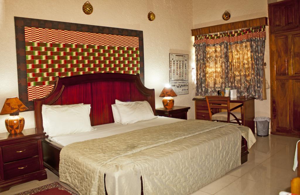 Four Villages Inn Kumasi Kamer foto