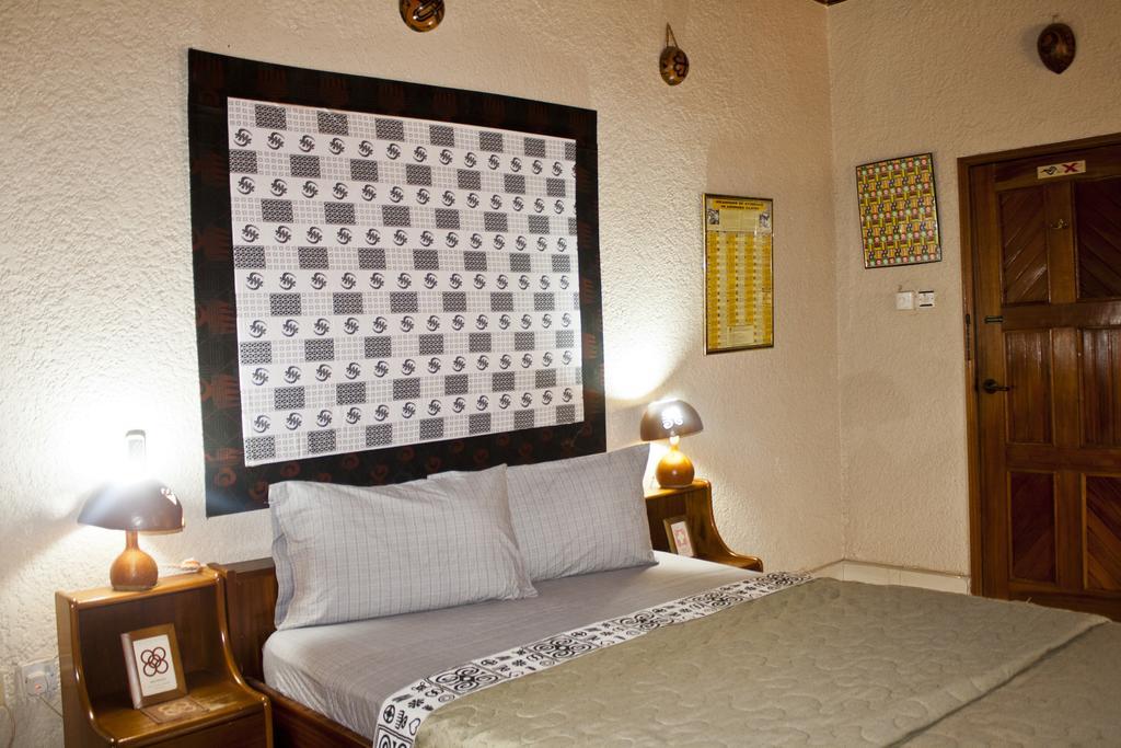 Four Villages Inn Kumasi Kamer foto