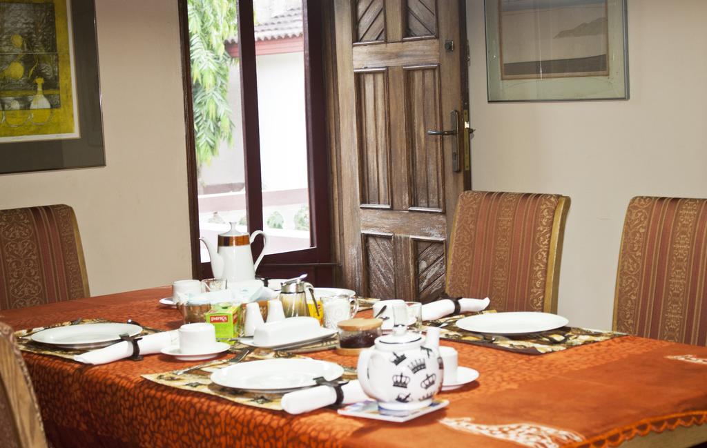 Four Villages Inn Kumasi Buitenkant foto
