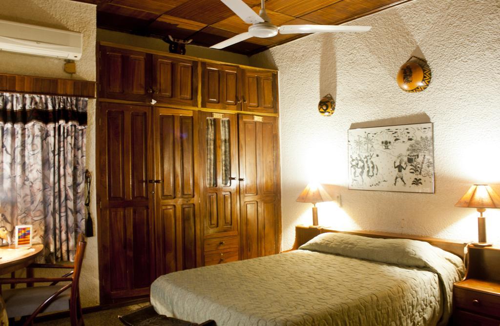 Four Villages Inn Kumasi Kamer foto